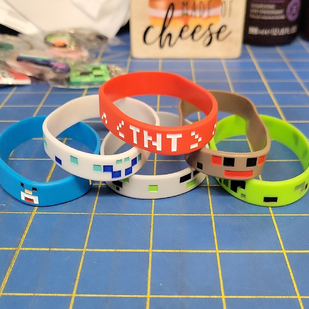 Minecraft Silicone Wristbands Set Of 6 New